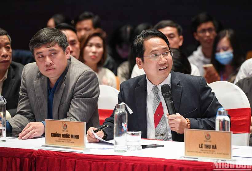 Tiến sĩ Khổng Quốc Minh - Cục Sở hữu trí tuệ phát biểu ý kiến tại Hội thảo. (Ảnh: THÀNH ĐẠT)