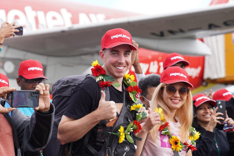 Vietjet mở hai đường bay mới kết nối Phú Quốc với New Delhi, Mumbai 