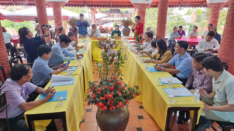 Quang cảnh hội nghị. 
