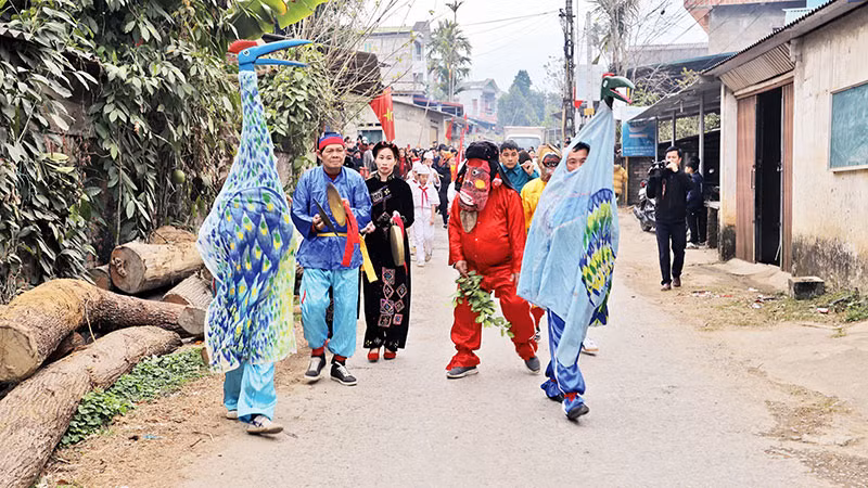 Trình diễn múa Nộc Niệc tại xã Quân Hà (Bạch Thông).