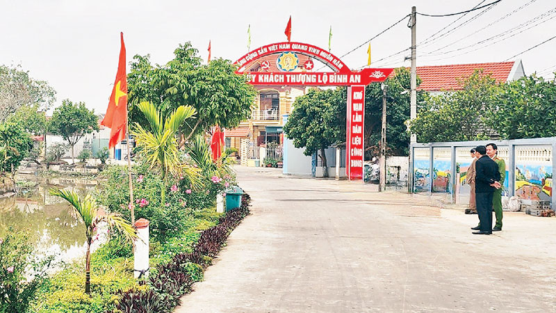 Xây dựng nông thôn mới, tạo diện mạo mới ở xã Khánh Công, huyện Yên Khánh ( Ninh Bình).