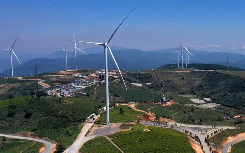 Một dự án điện gió trên địa bàn tỉnh Lâm Đồng. (Ảnh NGỌC HÀ)