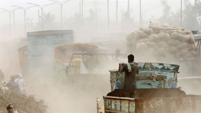 Năm 2023, Bangladesh ghi nhận mức độ ô nhiễm không khí hàng đầu thế giới. (Ảnh Daily Star)