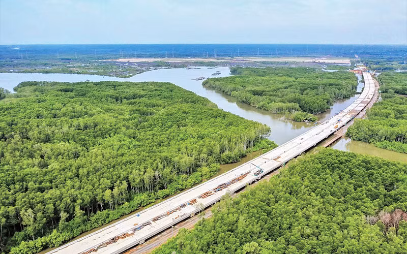 VEC phấn đấu thông xe toàn bộ dự án đường cao tốc Bến Lức-Long Thành vào quý III năm 2025.