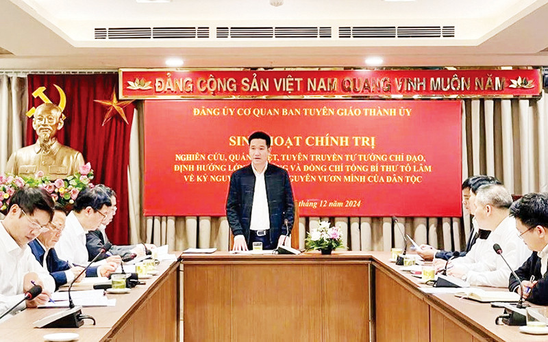 Buổi sinh hoạt chuyên đề của Đảng ủy cơ quan Ban Tuyên giáo Thành ủy Hà Nội.