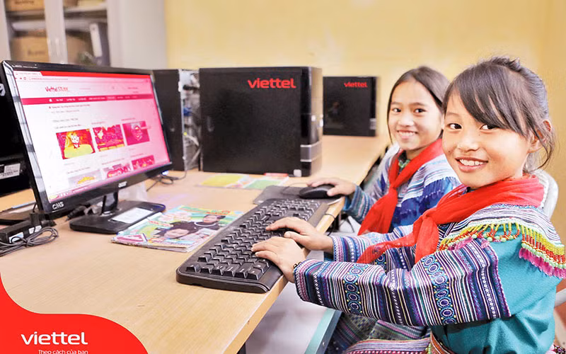 38.000 cơ sở giáo dục trong nước, bao gồm 100% cơ sở giáo dục vùng sâu vùng xa đã được Viettel cung cấp internet qua Chương trình “Internet trường học”.
