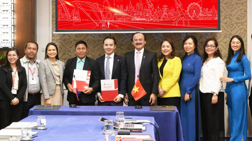 Cảng quốc tế Long An (Việt Nam) và OPASCOR (Philippines) ký kết Ý định thư trong hợp tác phát triển cảng biển.