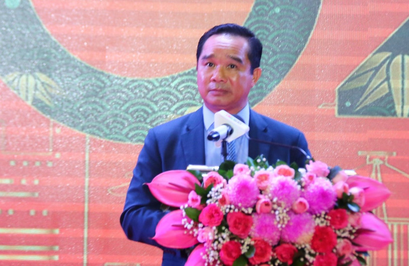Bí thư Tỉnh ủy Long An Nguyễn Văn Được phát biểu tại buổi họp mặt. 