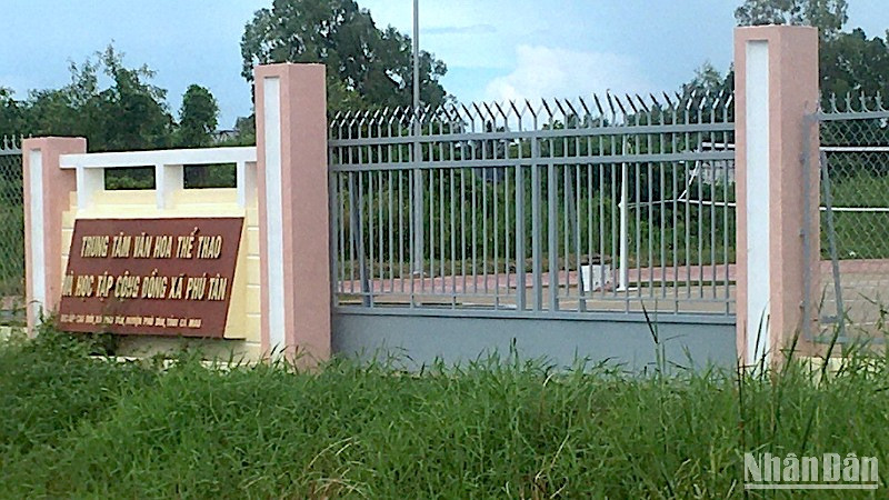 Công trình Trung tâm văn hóa thể thao xã Phú Tân được đề cập trong clip ghi âm. 