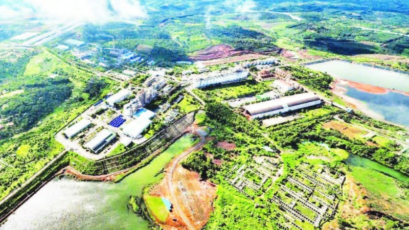 Dự án Nhà máy Alumin Nhân Cơ (hiện tại) có công suất 650.000 tấn alumin/năm, đóng góp cho ngân sách tỉnh Đắk Nông mỗi năm khoảng 500 tỷ đồng.