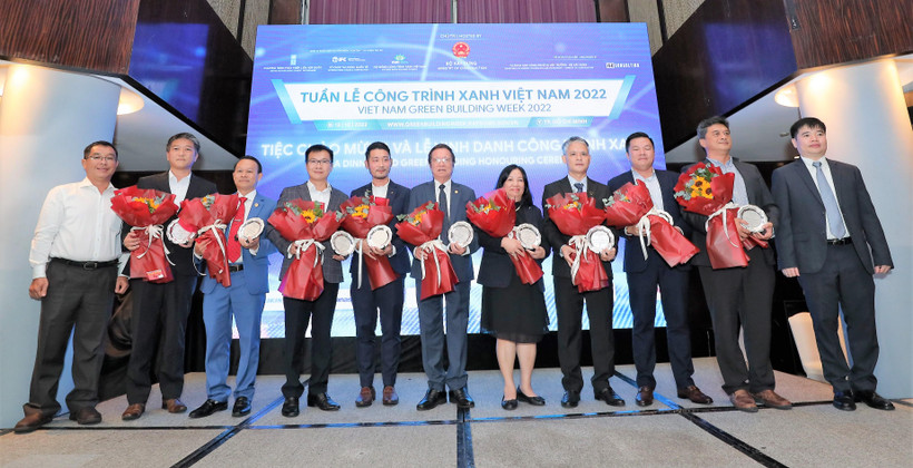 Bộ Xây dựng vinh danh các doanh nghiệp có đóng góp tích cực trong phát triển công trình xanh.