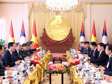 Chủ tịch nước Võ Văn Thưởng hội đàm với Tổng Bí thư, Chủ tịch nước Lào Thongloun Sisoulith. (Ảnh: TTXVN)