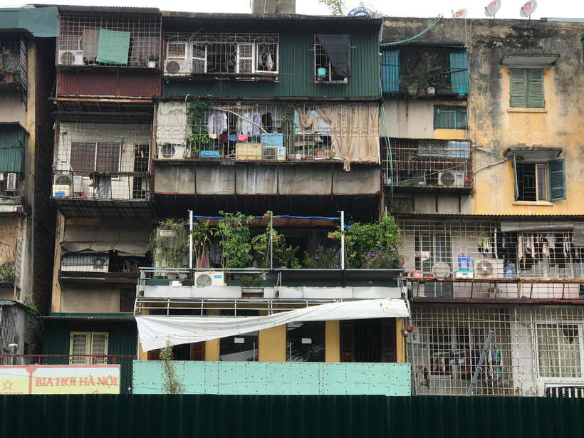 Chung cư cũ nguy hiểm cấp độ D tại Hà Nội.