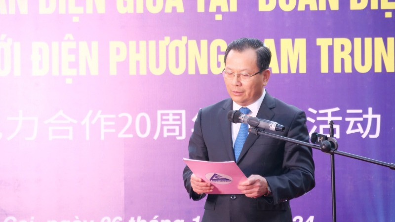 Đồng chí Hoàng Quốc Khánh, Phó Chủ tịch Thường trực Ủy ban nhân dân tỉnh Lào Cai phát biểu tại buổi lễ kỷ niệm.