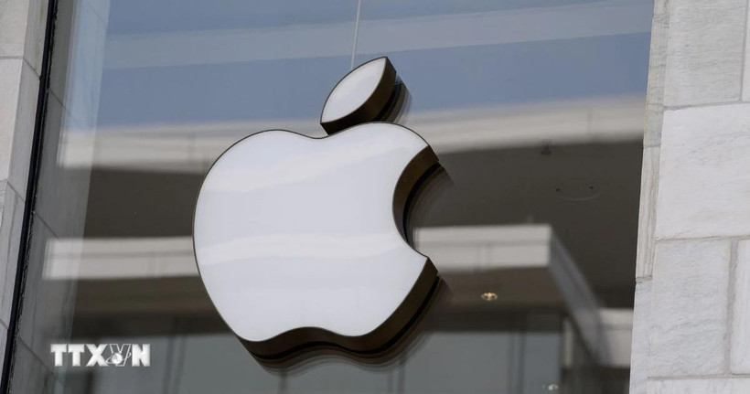 Biểu tượng Apple tại một cửa hàng. (Ảnh: AFP/TTXVN)