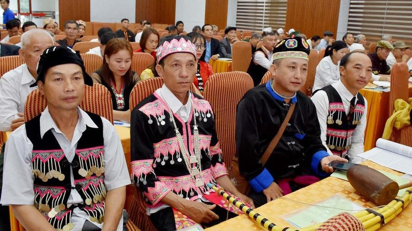 Sau đợt tập huấn, các học viên sẽ là những tuyên truyền viên tích cực bảo tồn phát huy bản sắc văn hóa dân tộc. (Ảnh: CÔNG KHANG)