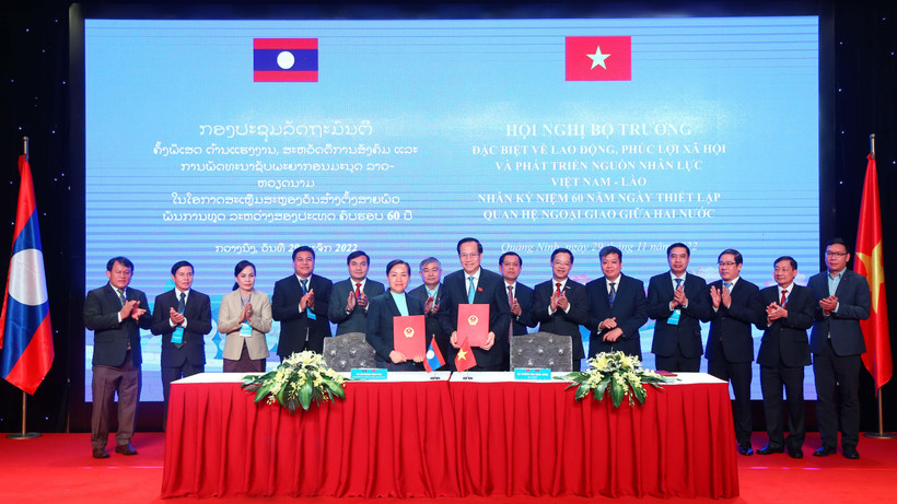 Lễ ký kết tại Hội nghị Bộ trưởng đặc biệt về Lao động, Phúc lợi xã hội và Phát triển nguồn nhân lực Việt Nam-Lào.