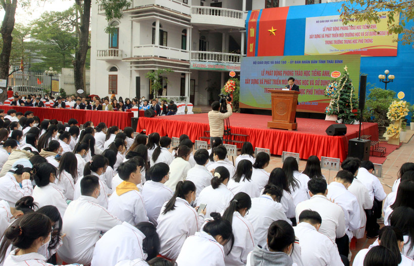 Quang cảnh lễ phát động.