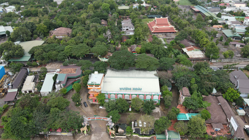 Một góc Khu du lịch sinh thái Vườn Xoài nhìn từ trên cao.