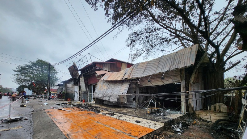 Hiện trường vụ cháy làm một cháu bé tử vong.