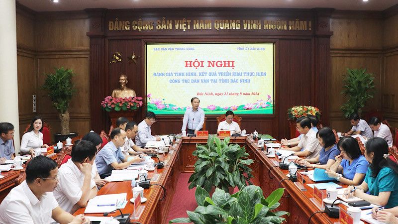 Quang cảnh buổi làm việc.