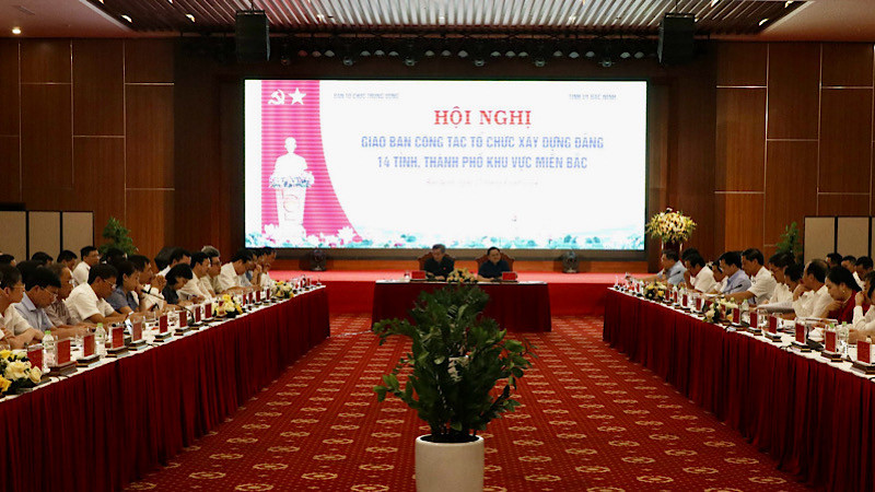 Toàn cảnh hội nghị.