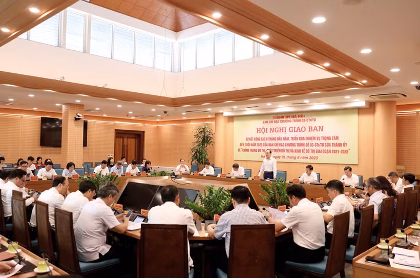 Quang cảnh buổi giao ban.