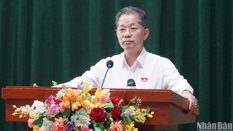 Bí thư Thành ủy Đà Nẵng Nguyễn Văn Quảng phát biểu tại buổi tiếp xúc cử tri sáng ngày 25/4. (Ảnh: ANH ĐÀO)