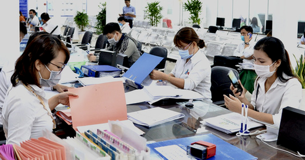 Cán bộ năng động, sáng tạo, dám nghĩ, dám làm, dám chịu trách nhiệm vì lợi ích chung được động viên, khuyến khích bằng các hình thức khác phù hợp. (Ảnh: 