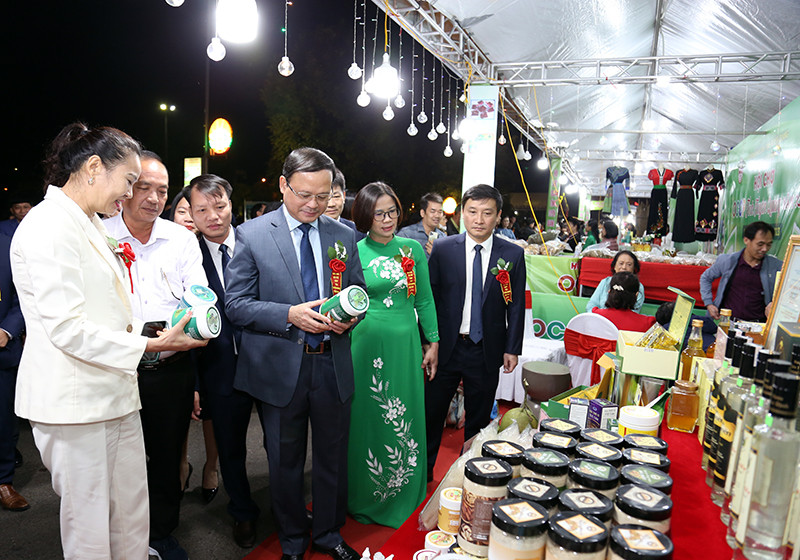 Khai mạc Hội chợ OCOP tỉnh Tuyên Quang năm 2023