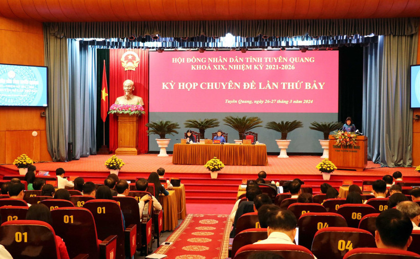 Toàn cảnh kỳ họp Hội đồng nhân dân tỉnh Tuyên Quang.