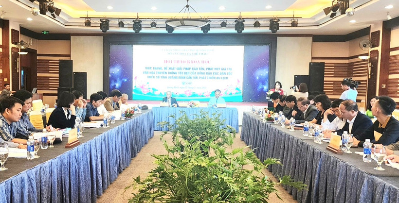 Quang cảnh hội thảo “Thực trạng, đề xuất giải pháp bảo tồn, phát huy giá trị văn hóa truyền thống của đồng bào các dân tộc thiểu số tỉnh Quảng Bình gắn với phát triển du lịch”.