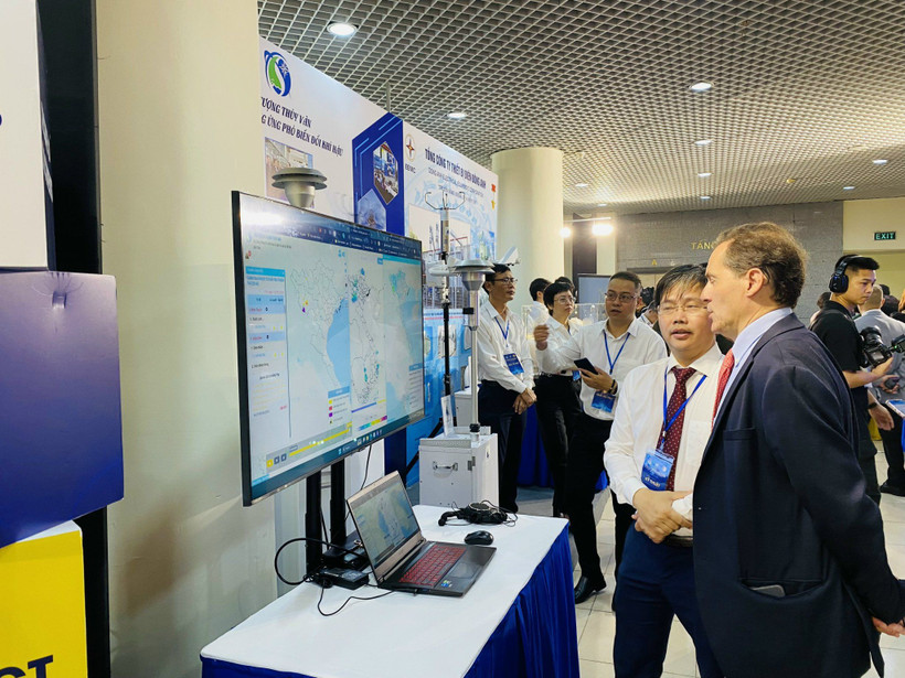 Nhiều sản phẩm khoa học và công nghệ đưa ra thị trường được doanh nghiệp, người dân đón nhận. (Ảnh TUẤN ANH) 