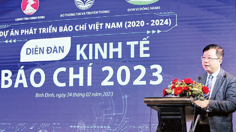 Ông Nguyễn Thanh Lâm, Thứ trưởng Thông tin và Truyền thông phát biểu tại Diễn đàn Kinh tế Báo chí 2023. Ảnh: TTXVN 