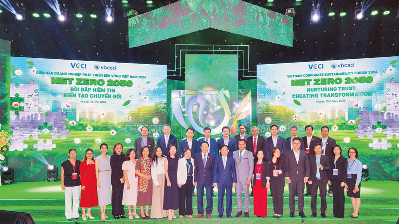 Việc tăng cường hợp tác đa bên thông qua những nền tảng đối thoại như diễn đàn Doanh nghiệp Phát triển bền vững Việt Nam giúp thúc đẩy chuyển đổi xanh hướng đến hiện thực hóa cam kết Net Zero.