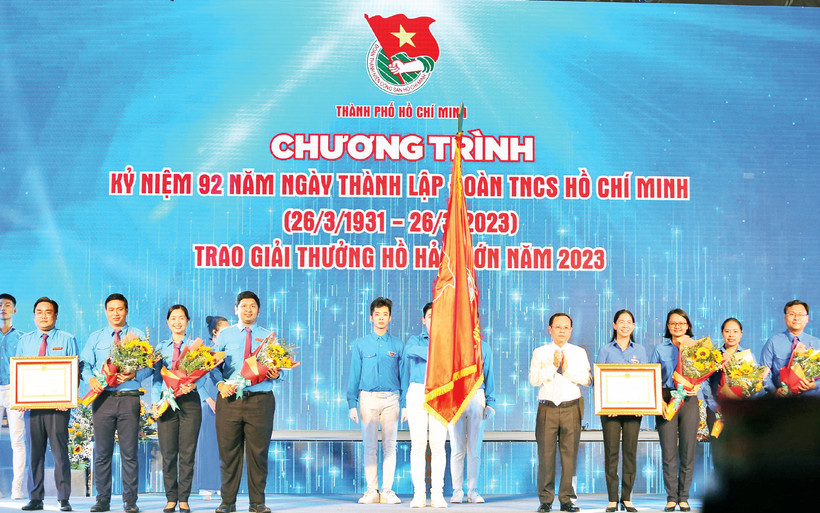 Các đơn vị nhận Giải thưởng Hồ Hảo Hớn năm 2023. 