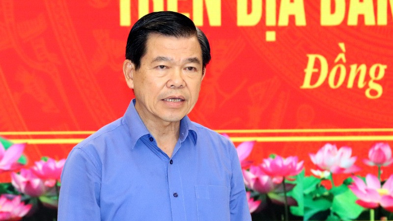 Bí thư Tỉnh ủy Đồng Nai Nguyễn Hồng Lĩnh đề nghị rà soát, sớm xử lý những công trình chậm tiến độ, gây lãng phí.