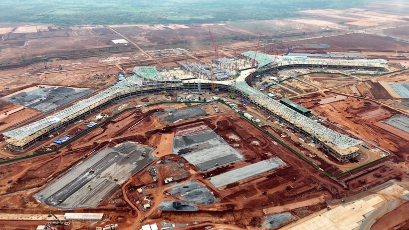 Nhà ga hành khách, được xem là "trái tim" dự án sân bay Long Thành giai đoạn 1 đang được đẩy nhanh tiến độ.