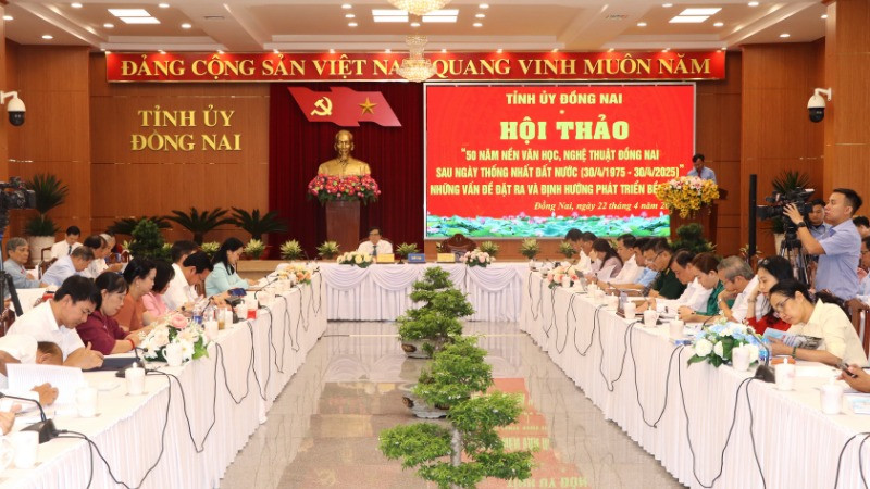 Quang cảnh hội thảo.
