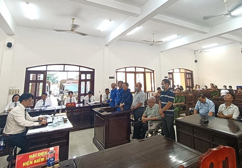 Các bị cáo tại phiên tòa