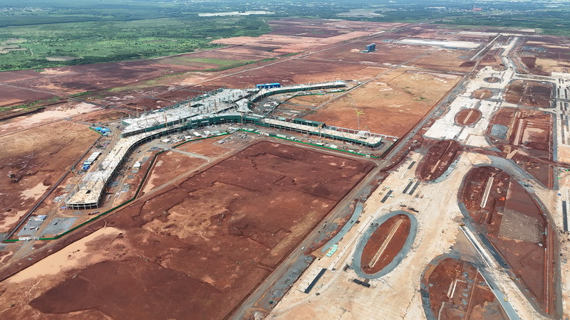 Dự án xây dựng sân bay Long Thành đang được đẩy nhanh tiến độ, dự kiến tháng 9 năm 2026 đưa vào khai thác giai đoạn 1. Quy hoạch tỉnh Đồng Nai lần này xác định lấy sân bay Long Thành làm trung tâm động lực mới cho phát triển đột phá.