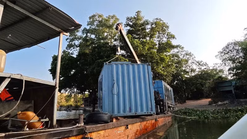 Tháo dỡ các kiểu nhà bungalow trên đảo Đồng Trường.