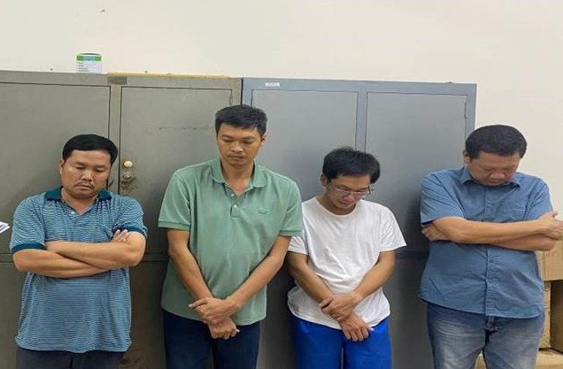 4 đối tượng bị khởi tố.
