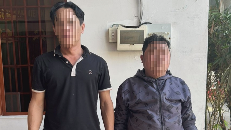 Hai đối tượng đổ thuốc sâu xuống sông Đồng Nai để đánh bắt hải sản.