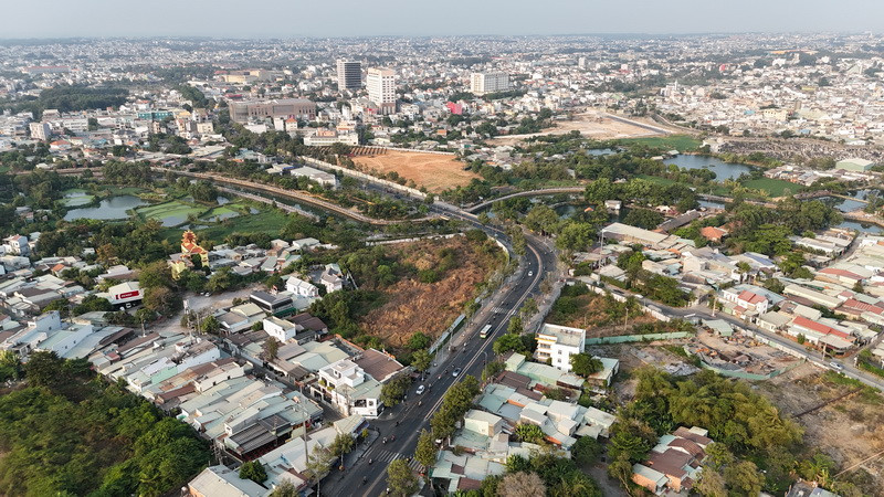Biên Hòa đang "nợ" nhiều tiêu chí đô thị loại I.
