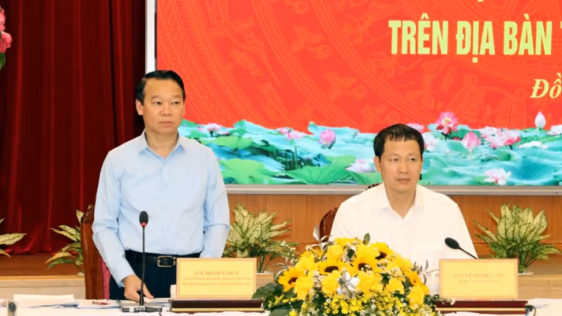 Bộ trưởng Tài nguyên và Môi trường Đỗ Đức Duy phát biểu tại buổi làm việc.