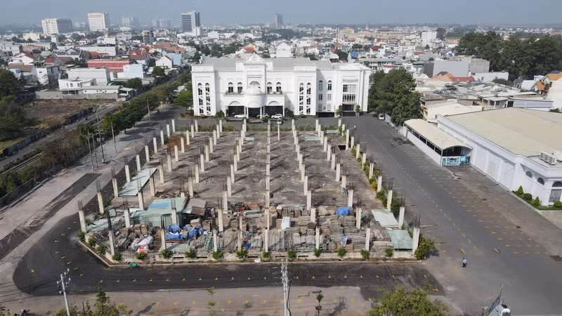 Công trình xây dựng trên diện tích hơn 22 nghìn m2 đất nhưng không có giấy phép.