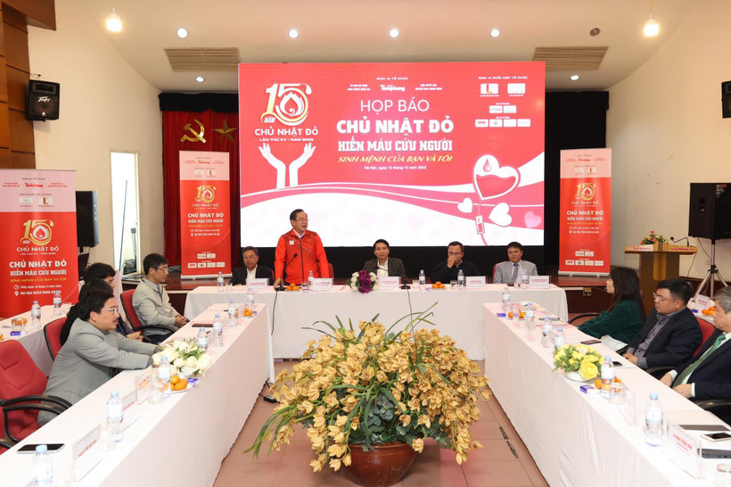 Quang cảnh buổi họp báo.