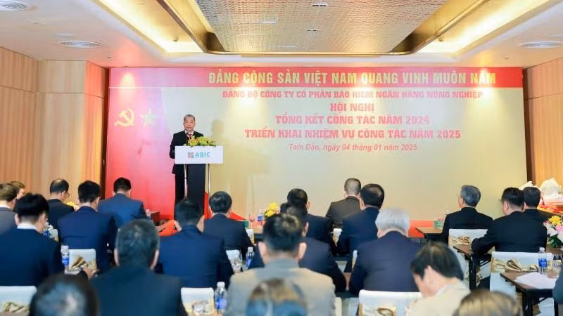 Hội nghị tổng kết công tác năm 2024, triển khai nhiệm vụ công tác năm 2025 của Đảng bộ ABIC.