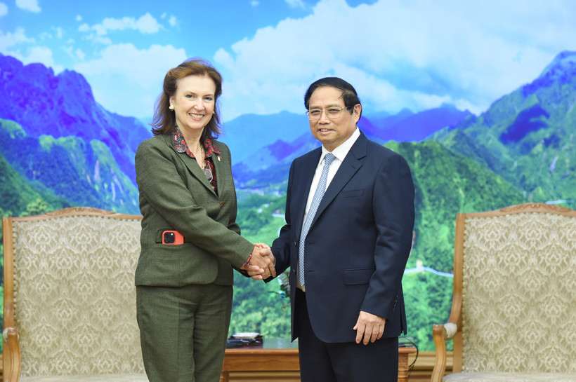 Thủ tướng Phạm Minh Chính đón Bộ trưởng Ngoại giao, Ngoại thương và Tôn giáo Argentina Diana Mondino. 